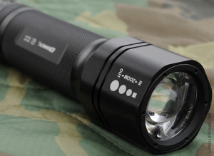 Dorcy ZX300 - zoom focus beam